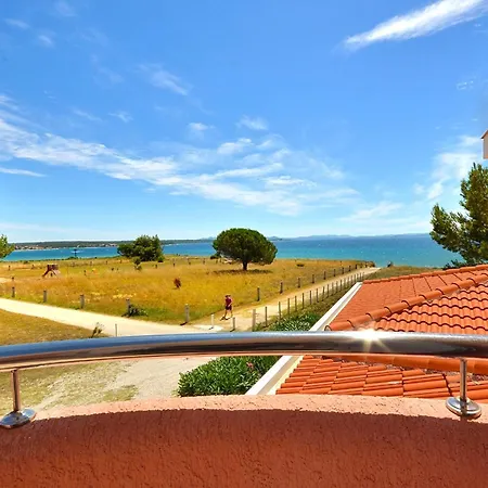 Apartment Al Mar On Bilotinjak Nin