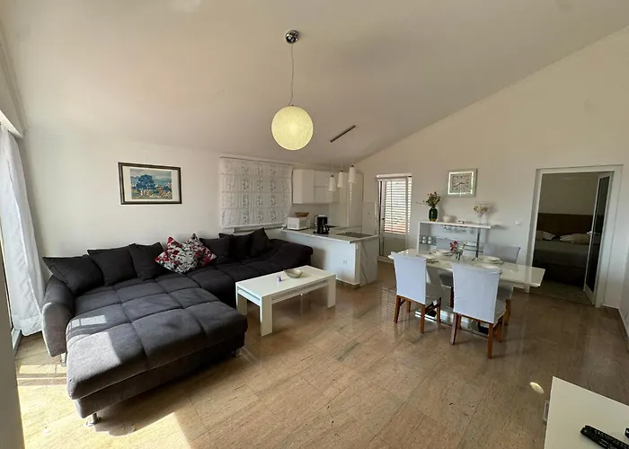 Apartment Al Mar