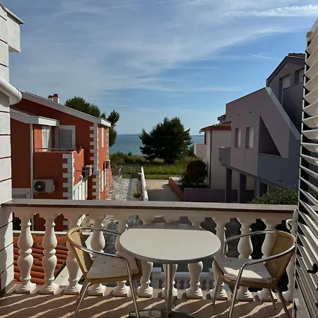 Al Mar On Bilotinjak Nin
