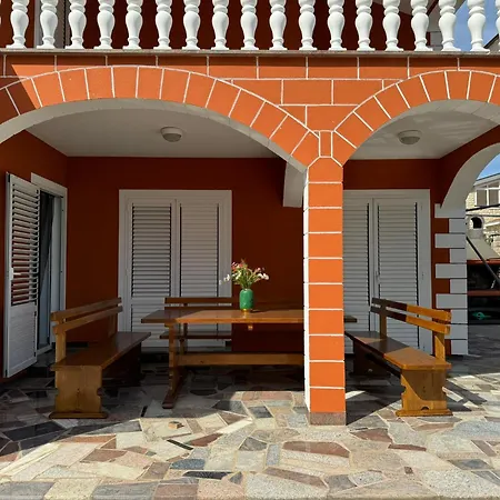 Al Mar On Bilotinjak Apartamento *