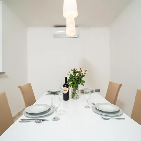 Al Mar On Bilotinjak Apartamento Nin