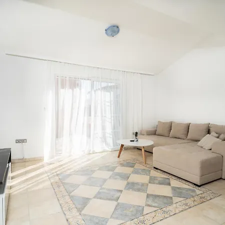 Al Mar On Bilotinjak Apartamento Nin