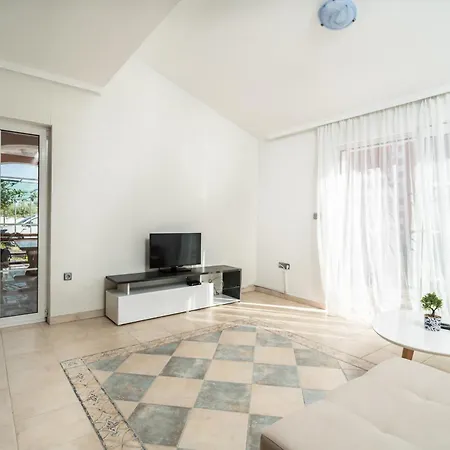 Al Mar On Bilotinjak Apartamento