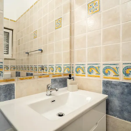 Al Mar On Bilotinjak Apartamento *