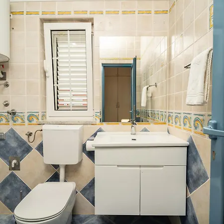 Al Mar On Bilotinjak Apartamento Nin