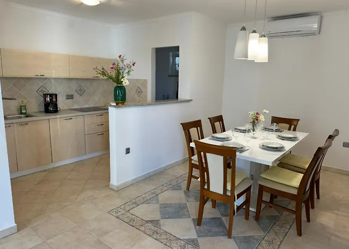 Al Mar Apartamento Nin