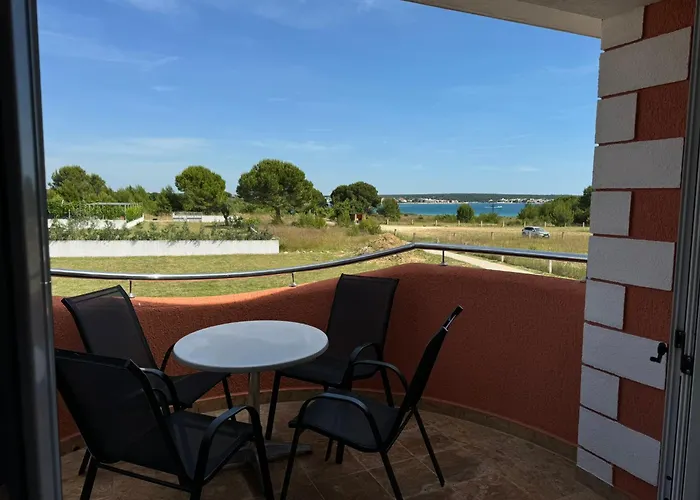 Al Mar Apartamento Nin